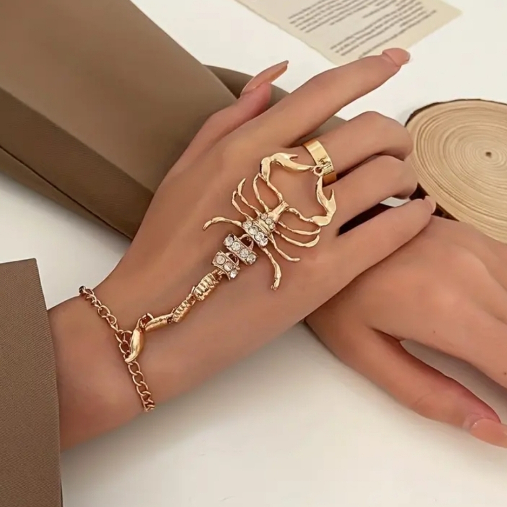 NWT! Elegant Scorpion Gold Bracelet Ring